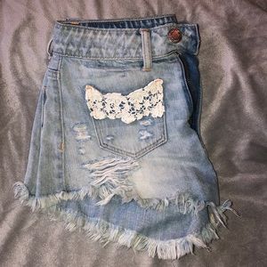 American eagle like new white lace denim short